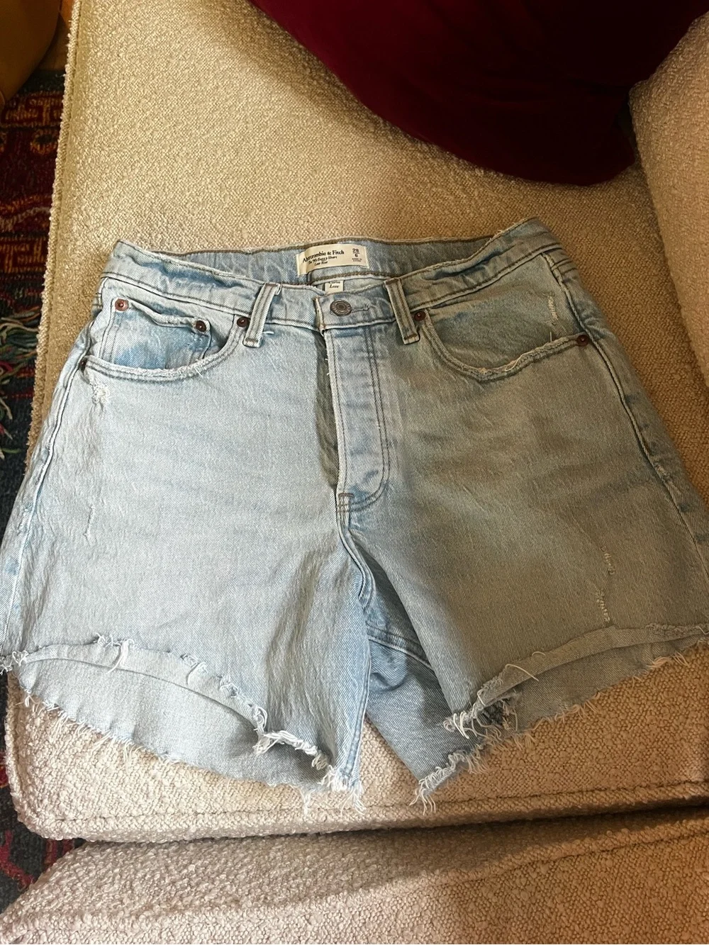 Abercrombie & Fitch 90’s baggy curve love low rise light wash